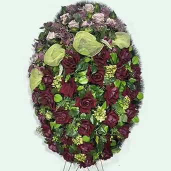 Венок из искусственных цветов